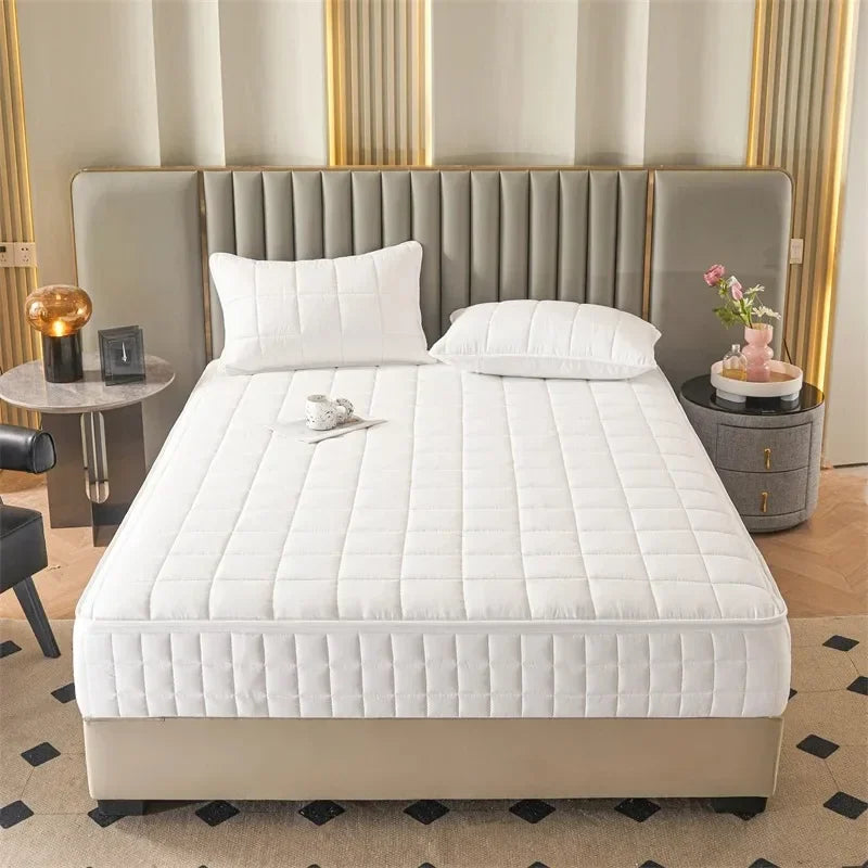 Breathable Quilted Mattress Protector with Soybean Fiber Padding Hypoallergenic Skin-Friendly Cover Machine Washable 720° Cover