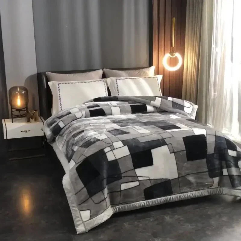 Double-layer Thick Plush Blanket Warm Skin Friendly in Winter Quilt Multiple Non Shedding Prints High Quality Bedding Article.
