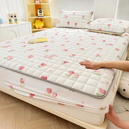Thick Mattress Cover Cartoon Style Bedspread Quilted Bed Cover for Home Adults Kids Bed Linen fundas de colchón (No Pillowcase).