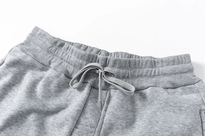 Men's autumn/Winter 2025 hoodie set, fashionable wool hoodie + sweatpants set for sportswear, casual running sportswear set.