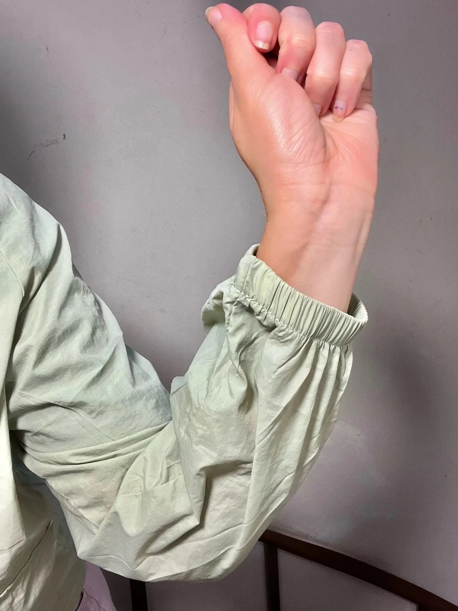 Sommerjacken für Frauen 2025, Oberbekleidung, cooler dünner Mantel, Mutter mittleren Alters, Kleidung, Korea, modische Damenbekleidung, Stickerei.