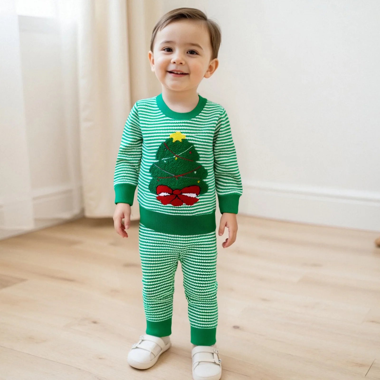 Weihnachts-Baby-Kleidung aus Baumwolle, 2-teiliges Set, 0–3 Jahre, gestreiftes Sweatshirt und Hose für Kleinkinder mit besticktem Weihnachtsbaum-Outfit.