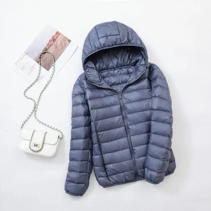 2024 neue Ankünfte Frauen Mit Kapuze Ultra Leichte Packbare Puffer Jacken Herbst Winter Weiße Ente Unten Weiblichen Koreanischen Dünnen Mantel.
