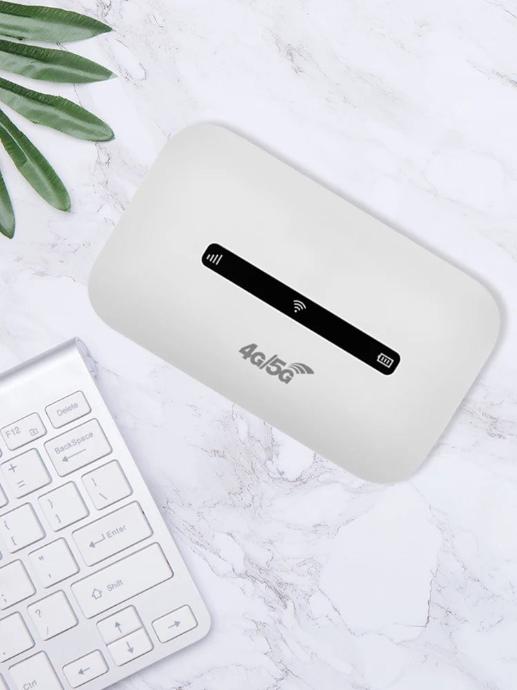 4G LTE Portable WiFi Hotspot Support 8 To 10 Users 150Mbps Wireless Internet Router with SIM Card Slot Pocket Mobile Hotspot.