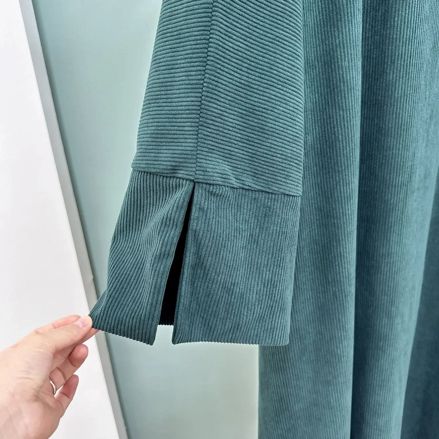 Warm Winter Abayas Muslim Women Corduroy Abaya 2023 New Modest Dress Thicked Solid Color Long Robe Female Islam Clothing.