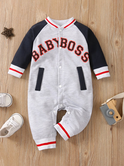 Modischer, langärmliger, süßer und personalisierter Baby-Jungen-Overall mit Rundhalsausschnitt und Buchstabendruck.