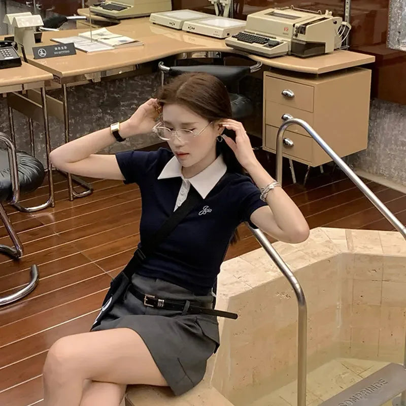 Slim Fit Short Sleeve Polo Neck T-Shirt Women's Sweet And Spicy Design Sensation Small Audience AE Stockpile Brand.