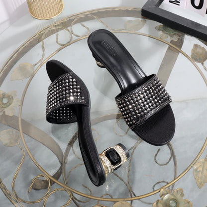 Golden heeles sandals new rhinestones in the summer 2025  thick heels lady slippers wearing banquet luxury elegant slippers.