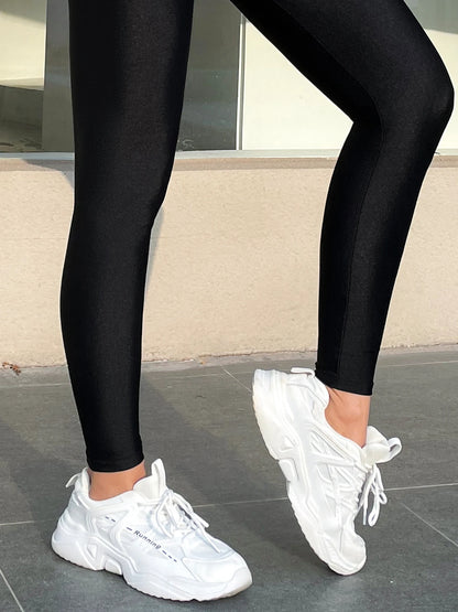 New Black Leggings High-waisted Fashion Tight Nine-point Pants Solid Color Slimming Big Size Tight Pants Small Feet Women.