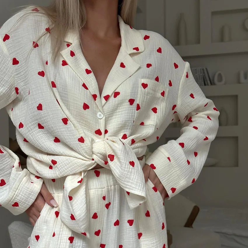 Sommer Neue Liebe Herz Druck Pyjama 100% Baumwolle Langarm Set 2Pcs Outfit Revers Nachtwäsche Taste Unten frauen pyjamas Nachtwäsche.