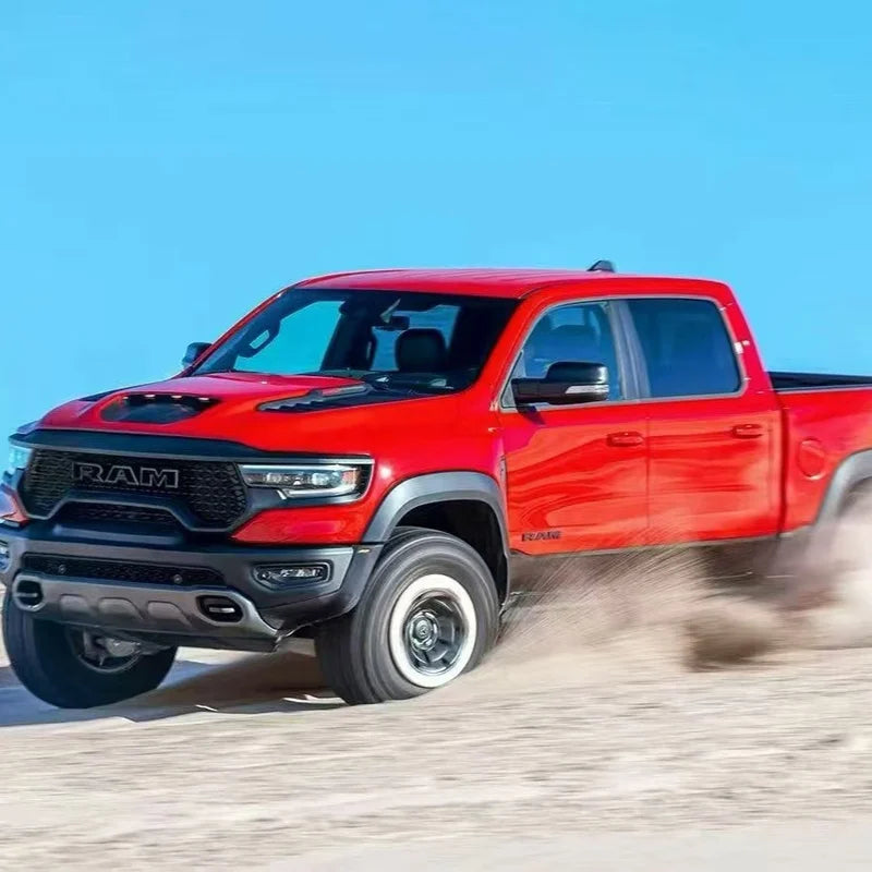 KM Thunder Dodge Tyrannosaurus RAM 1500 Simulation 1/8 Remote Control Electric 4WD Climbing Vehicle Pickup Off road Vehicle.