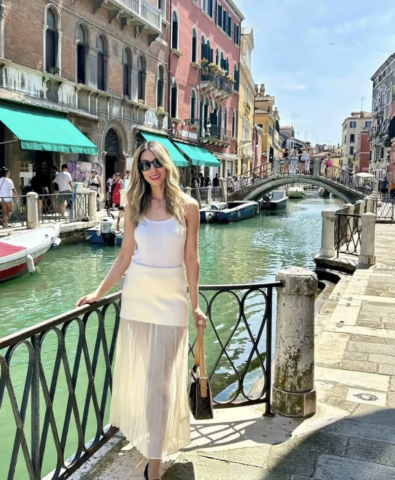 ETJ 2025 spring new  women's elegant fashion same color splicing small pleated hem high waist knit skirt.