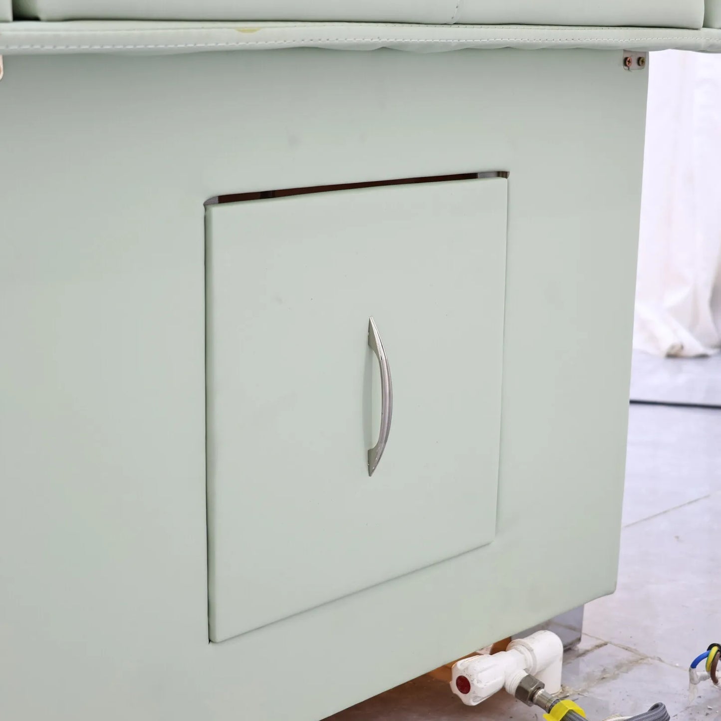 Elektrisches Lift-Shampoo-Bett, All-in-One-SPA-Salonmöbel mit Massage- und Wassercirculation, Waschbecken, Kopfbegasung und Fußbad