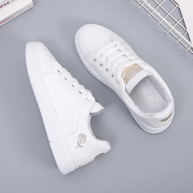 Women Casual Shoes New Woman White Sneakers Breathable Flower Lace-Up Female Sneakers Fashion Embroidered Vulcanized Shoes.