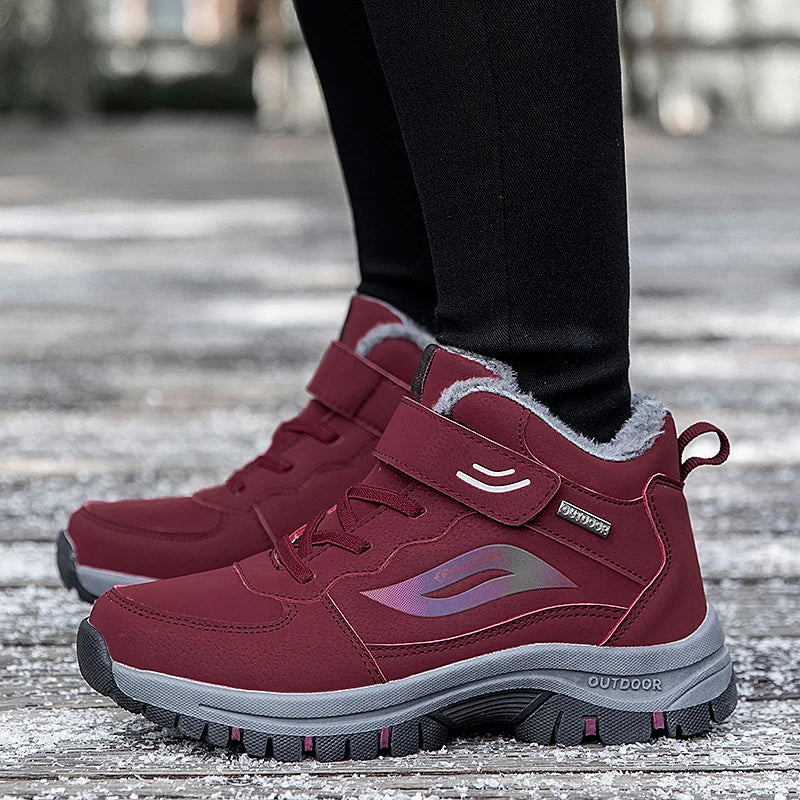 Unisex Winter Cotton Shoes Thick Soled Leather Warm Comfortable Snow Walking Casual Shoes Lightweight Outdoor High Top Boots.