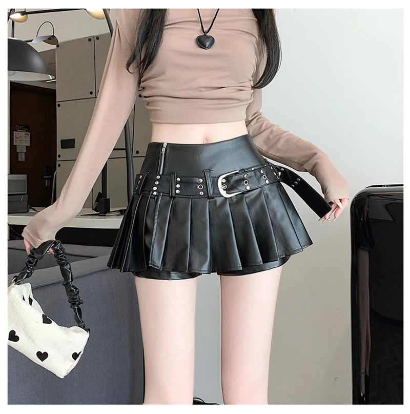Women's Black Gothic A-line Pleated Leather Skirt Y2k Mini Shorts Skirts Harajuku Korean Emo Skirt 2000s Vintage Clothes Summer.
