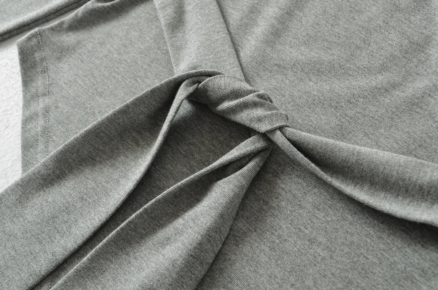 Sexy Long Sleeve T-Shirt Women's Waist Cinched Shoulder Bared Strap Design Autumn 2025 Irregular Halter Neck Top for Trendy Girl