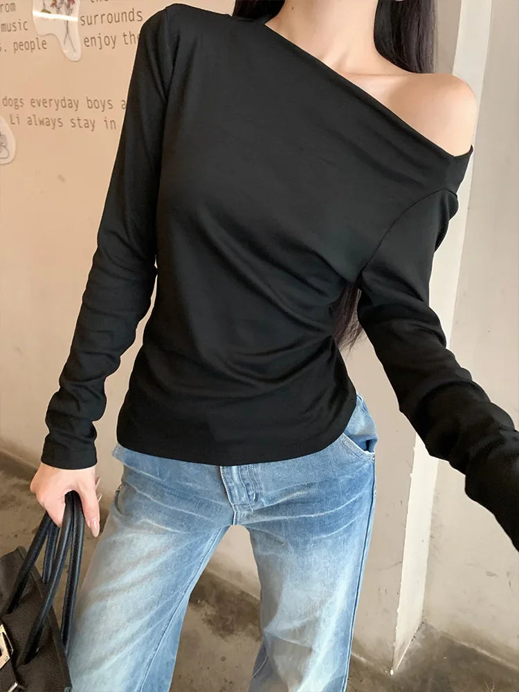 Slim Fit Long Sleeve T-Shirt Shoulder Bared One Shoulder Style Casual Streetwear for Young Women Fashionable And Stylish