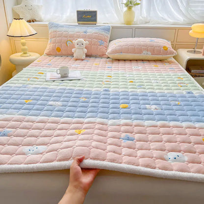 Winter Warm Velvet Mattress Toppers Thick Bed Mattress Cover Bedspread Bed Linens Thin Tatami Floor Mat Single Double Bed Sheet