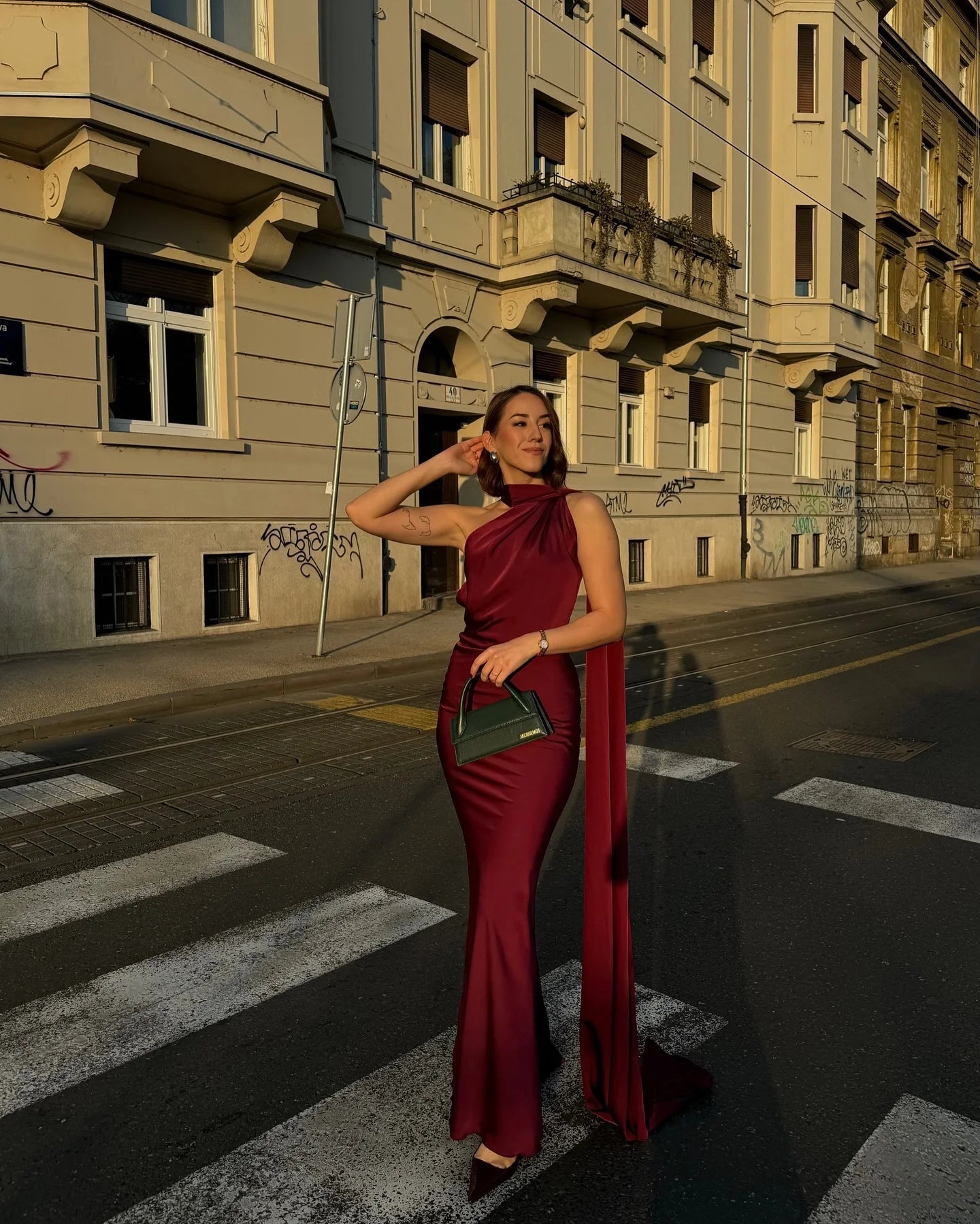 Band hängenden Hals lange Kleider schräg Schulter schnüren rücken frei seidig Satin Temperament Slim Fit Neck holder Frau Fischschwanz Kleid