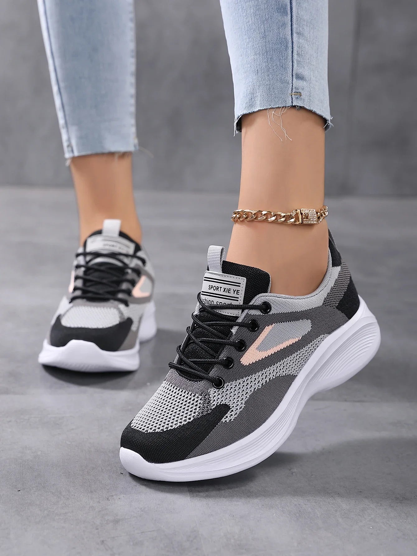 Breathable Sport Shoe Male Female Women Lightweight Sneaker Plus Size 2025 New Woman Sneakers for Women‘s Black Running Shoes.