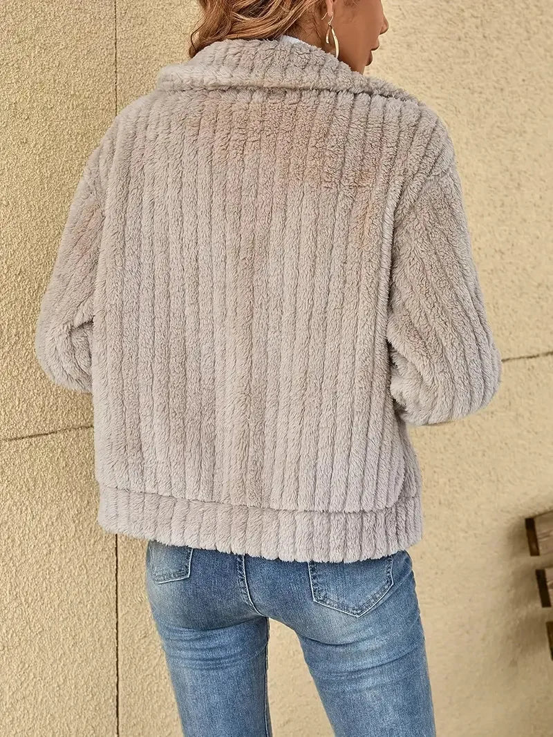 2025, Herbst und Winter, neue Mode, Damenpullover, Mäntel, Übergröße, Fleece-Strickjacke, kurzer Kragen, Tops, Damenbekleidung.