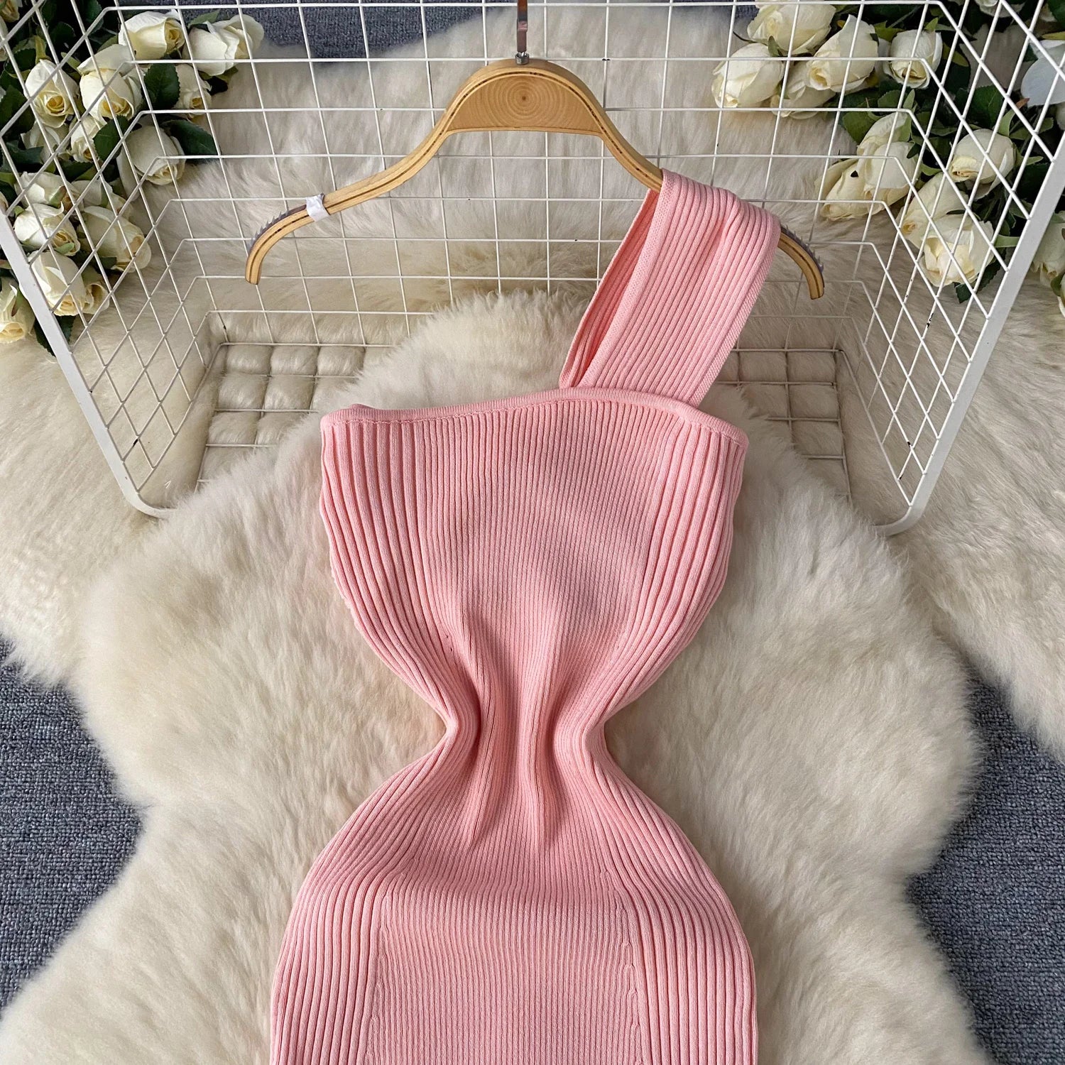 SINGREINY Einzelnen Schulter Tinte Stricken Kleid Backless Tank Gestreiften Schlank Bodycon Sommerkleid Frauen Sommer Beachwear Sexy Chic Vestidos.