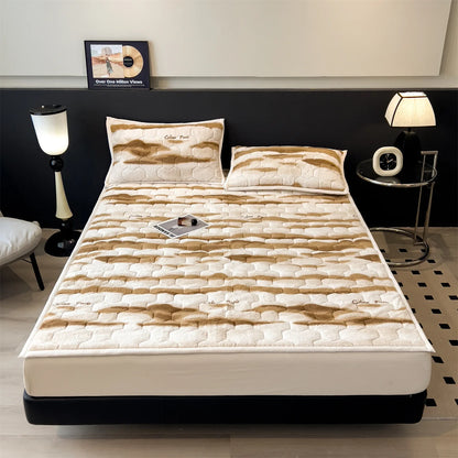 Winter Warm Velvet Mattress Cover Home Dormitory Soft Thick Quilted Bed Sheets Queen Size Bed Cover Fold Tatami Mat Bedspread