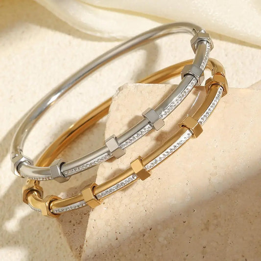 UILZ 316L Stainless Steel Exquisite Nail Brand Bracelets For Women American Trendy Shining Zircon Screw Not fading Bangle Gift.