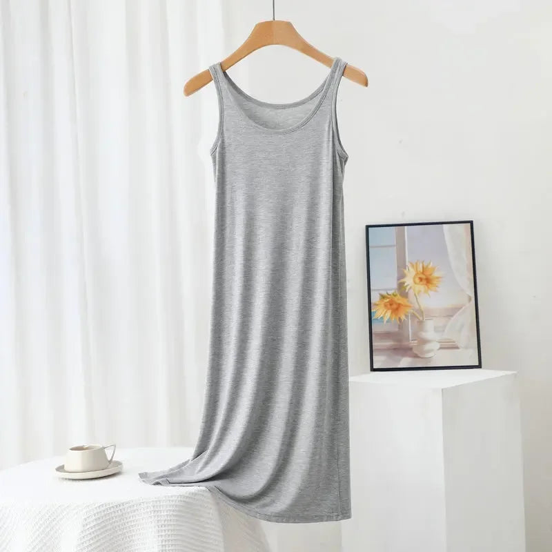 Plus Size Modal Langes Kleid Damen Frühling Sommer Lose A-Linie Bodenrock Home Nachtwäsche Ärmelloses Kleid in reiner Farbe.