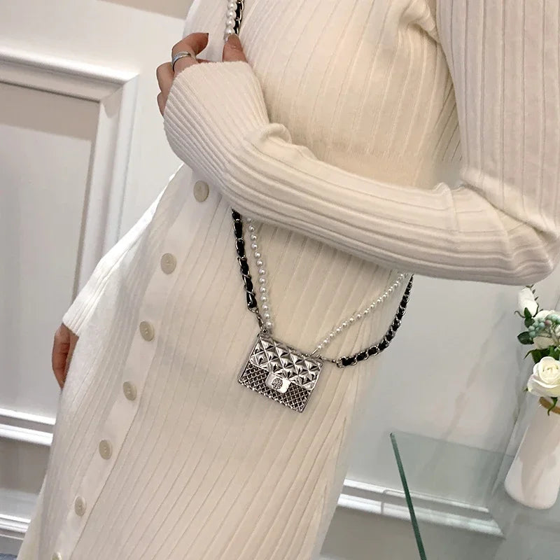 Mini Metal Shoulder Bags for Women Pearl Chain Crossbody Bag Designer Clothing Accessories Satchel Female Decorative Box Handbag.