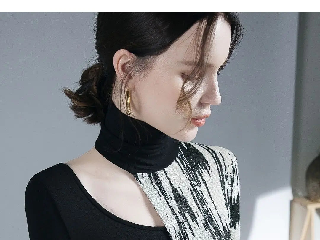 Women Design sense Printing Hollow Out Pullovers Elegant Slim Top Spring Autumn 2024 New Turtleneck Long Sleeve Fashion T-Shirts.