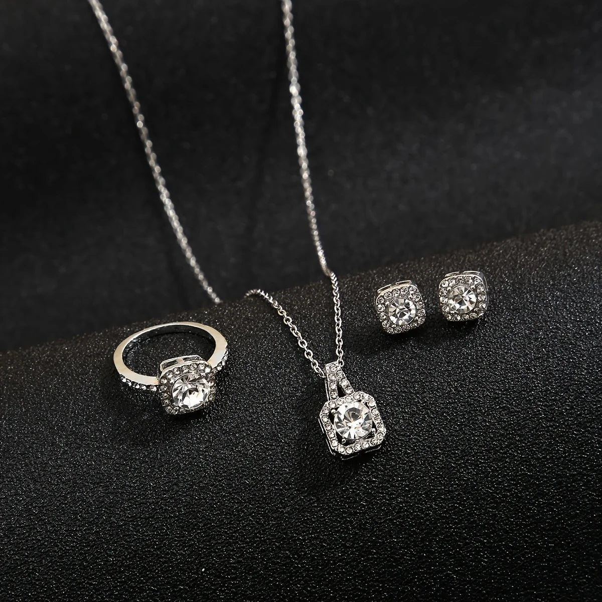 3Pcs/set Fashion Square Zircon Necklace Earrings Ring For Women Luxury Wedding Engagement Jewelry Shining Party Jewelry Gifts.