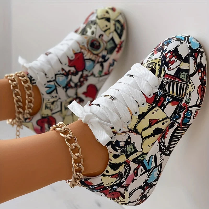 Women's Graffiti Print Sneakers Fashion Lace-up Low-top Platform Sneakers Casual Skateboard Shoes Sneakers New Vulcanized Shoes.
