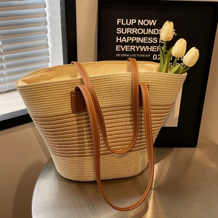 Straw bag bag women's summer inswind 2024 new beach seaside outdoor travel vacation large capacity shoulder bag.