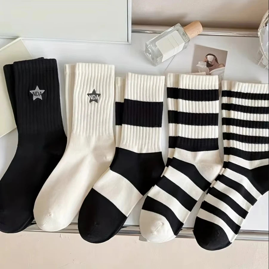 Men's thick warm towel socks 3 pairs of casual solid color mid-calf socks winter men's socks.