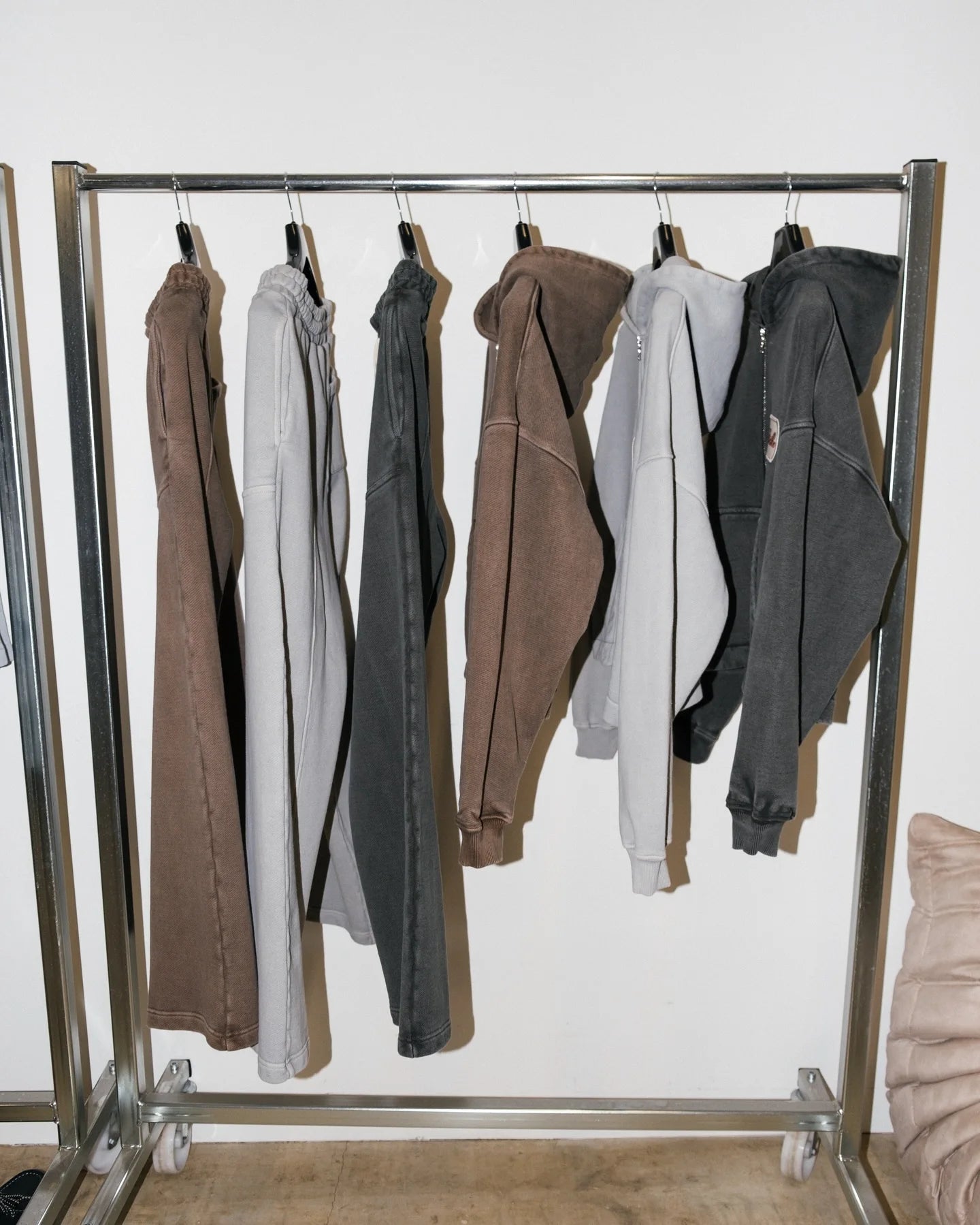 Casual Fashion American Solid Color Cotton Oversized Sweatshirt Men Two Piece Harajuku Joker Slacks Jogging Pants Tracksuits.