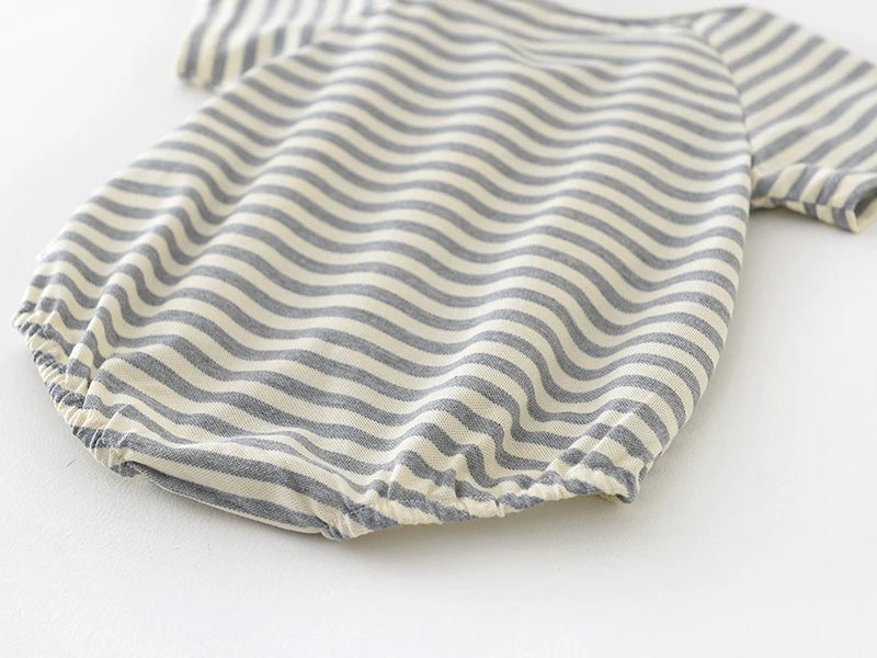 Milan cel Sommer Baby kleidung neue dünne Streifen Bodysuit Cartoon Entlein Kurzarm ein Stück für Neugeborene Jungen Mädchen.