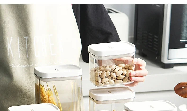Kitchen Storage Plastic Storage Jar Clear Food Grade Airtight Seal for Kitchen Snacks Cereals Beans Kitchen Storage Organizer.