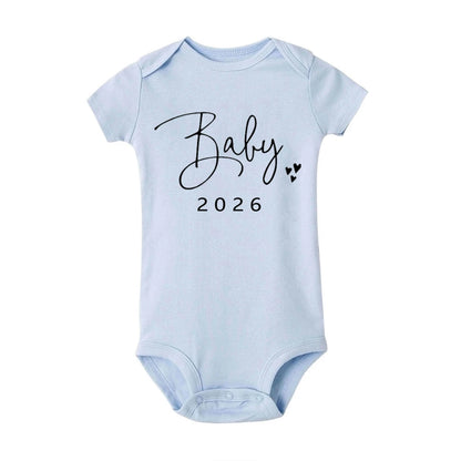 Baby-Ankündigung bald 2026 Neugeborene Baby-Bodys Sommer Jungen Mädchen Strampler Körper Schwangerschaft offenbaren Kleidung.