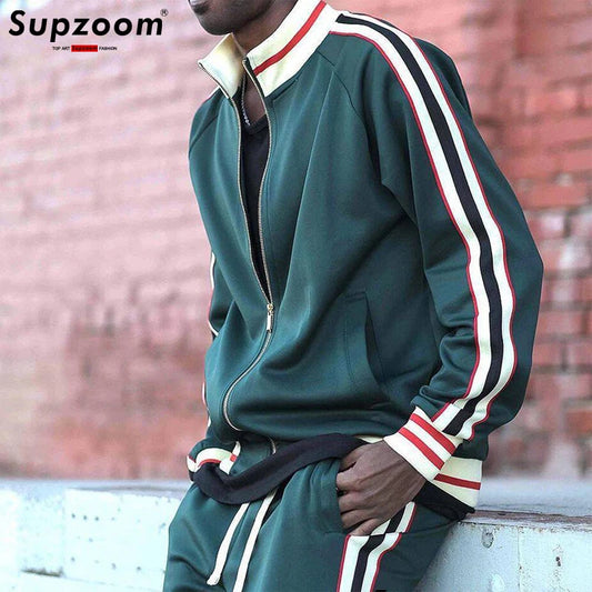 Supzoom New Arrival Top Fashion Leisure Uniform Autumn And Winter Couples Casual Striped Sports Running Sportswear Men Set.