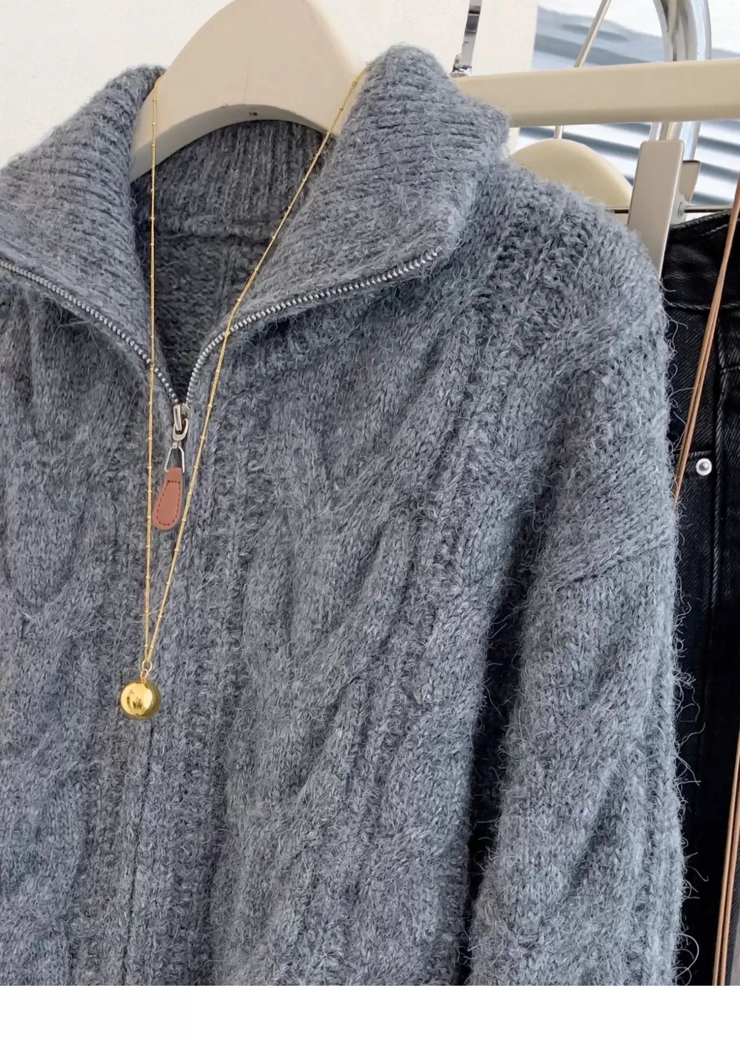 Women Autumn Winter New Lazy Style Loose Knitted Cardigan Retro Solid Color Double Zipper Turn-down Collar Sweater New Women Top.