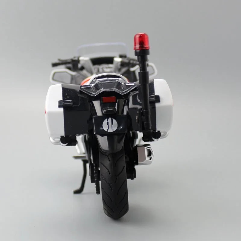 Simulation 1:12 State Guest 650G Motorcycle Model State Guest Guard Alloy Machine Model Boy Audiovisual Toy Gift.