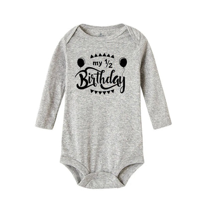 Baby Body Es Ist Mein Halb Geburtstag Briefe Drucken Weiß Kind 1/2 Geburtstag Party Outfit Kleidung Baby Infant Dusche Tragen geschenke.