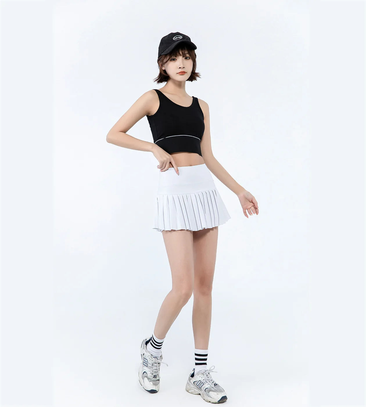 fashionable summer sports shorts women's pleated skirt anti glare short skirt running outdoor fitness breathable tennis skirt.
