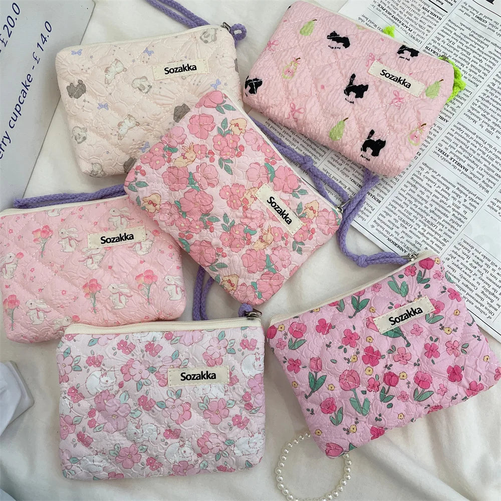 Cute Travel Cosmetic Lipstick Earphone Card Small Portable Storage Bag Purse Mini Makeup Handbags Pouch Organizer In Make Up Bag.