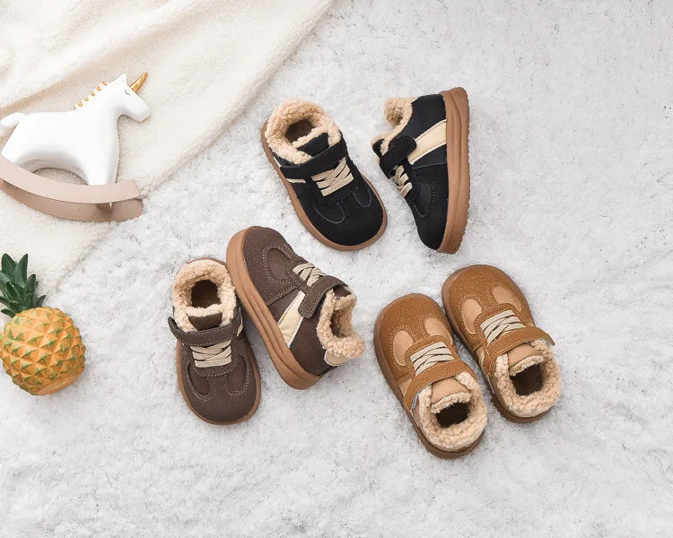 2025 Winter New Pulsh Fashion Trend Casual Sports Shoes for Childrens Anti Slip Warm Boys' Shallow Mouth Versatile Snow Sneakers.