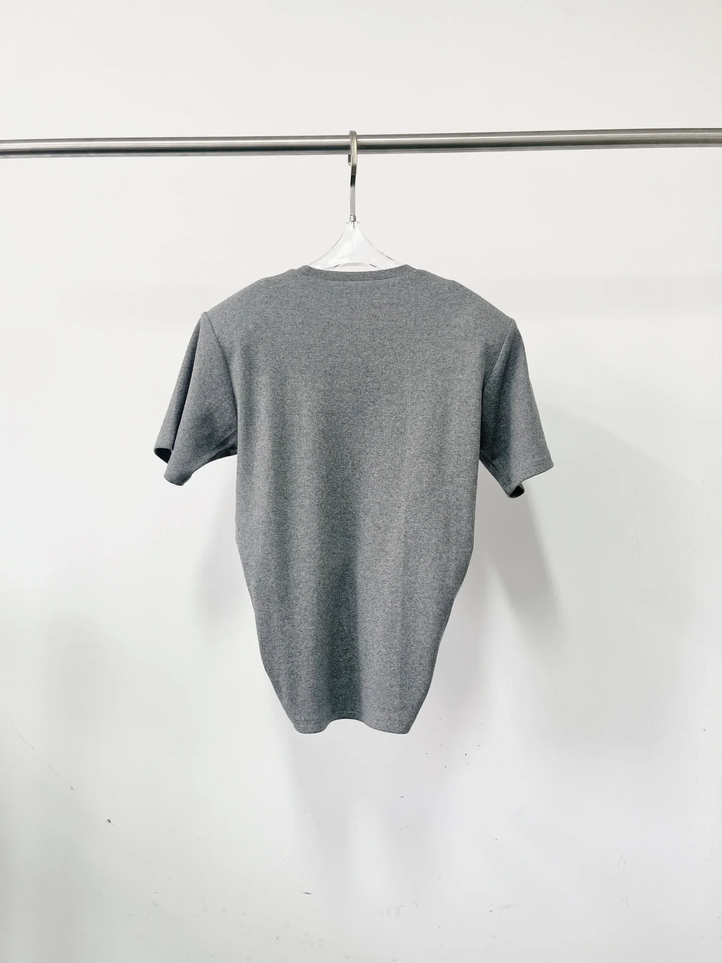 Y2K knotted twist knitted threaded round neck Top women fashionable and versatile navel padded shoulder short-sleeved T-shirt.