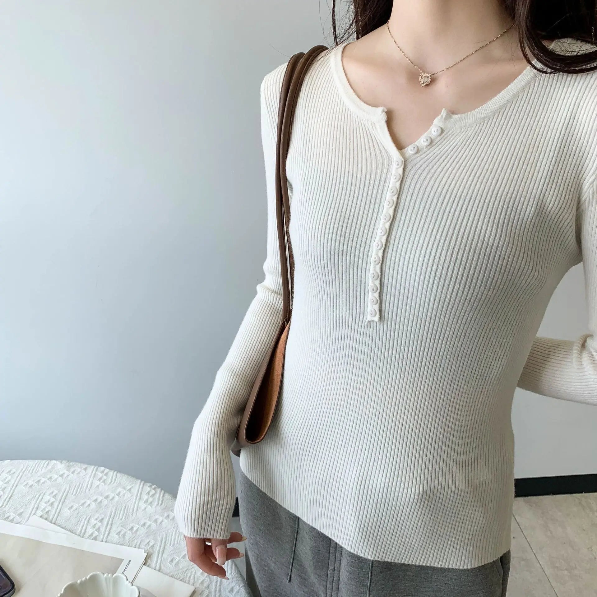 2026 frühling Herbst Grundlegende Pullover Gestrickte Frauen Pullover Taste Oansatz Pullover Weibliche Pullover Schlank Solide Bold Streifen Tops.