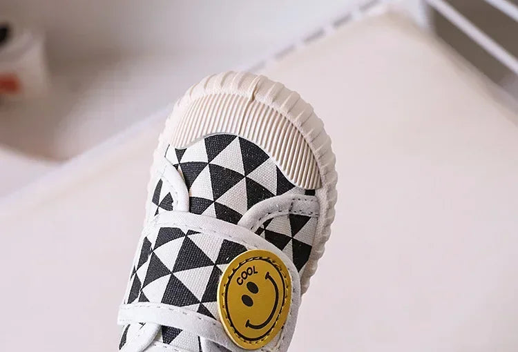 Fashion Children Shoe Versatile Canva Shoe 2025spring Autumn New Boy Shoe Flat Casual Shoes Simple Girl Shoes Comfort Baby Shoes.